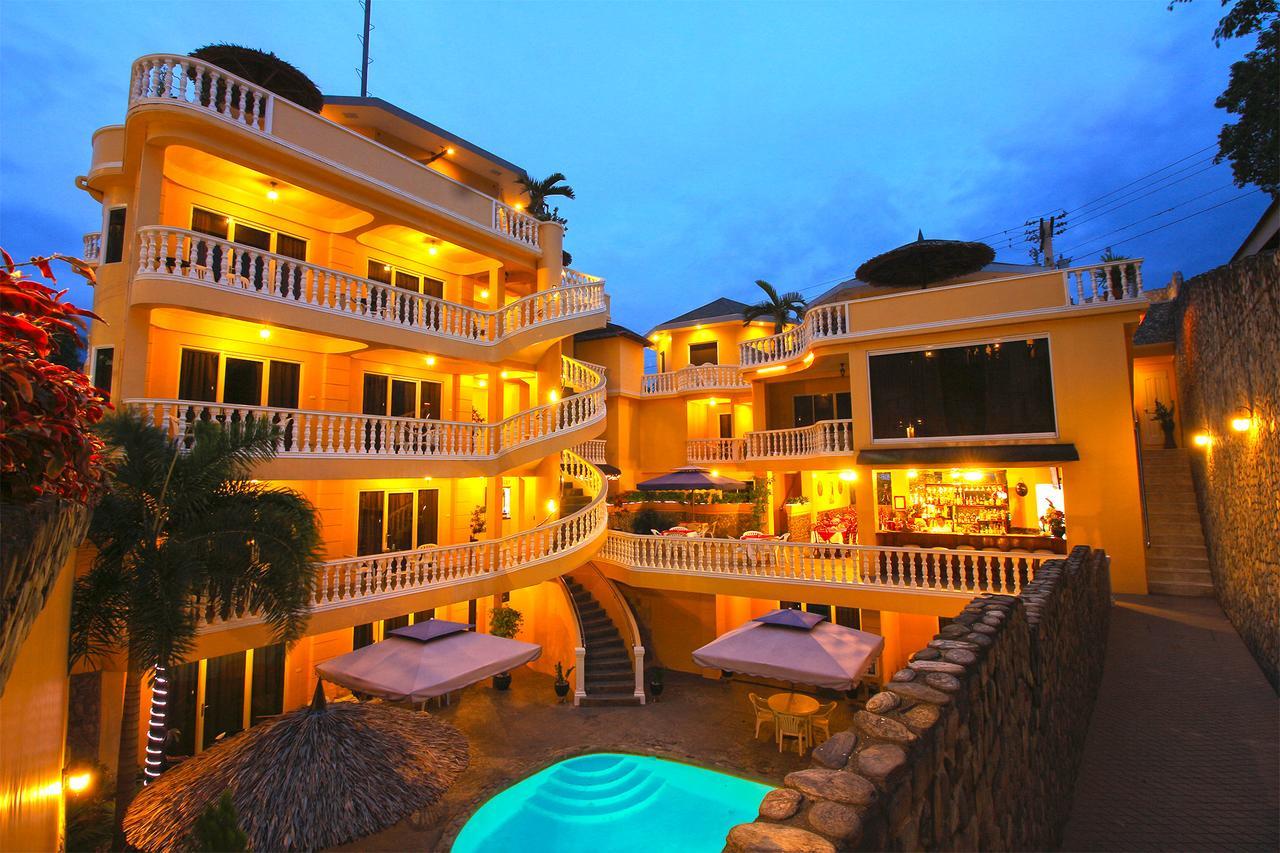 Mermaid Resort And Dive Center Puerto Galera Buitenkant foto