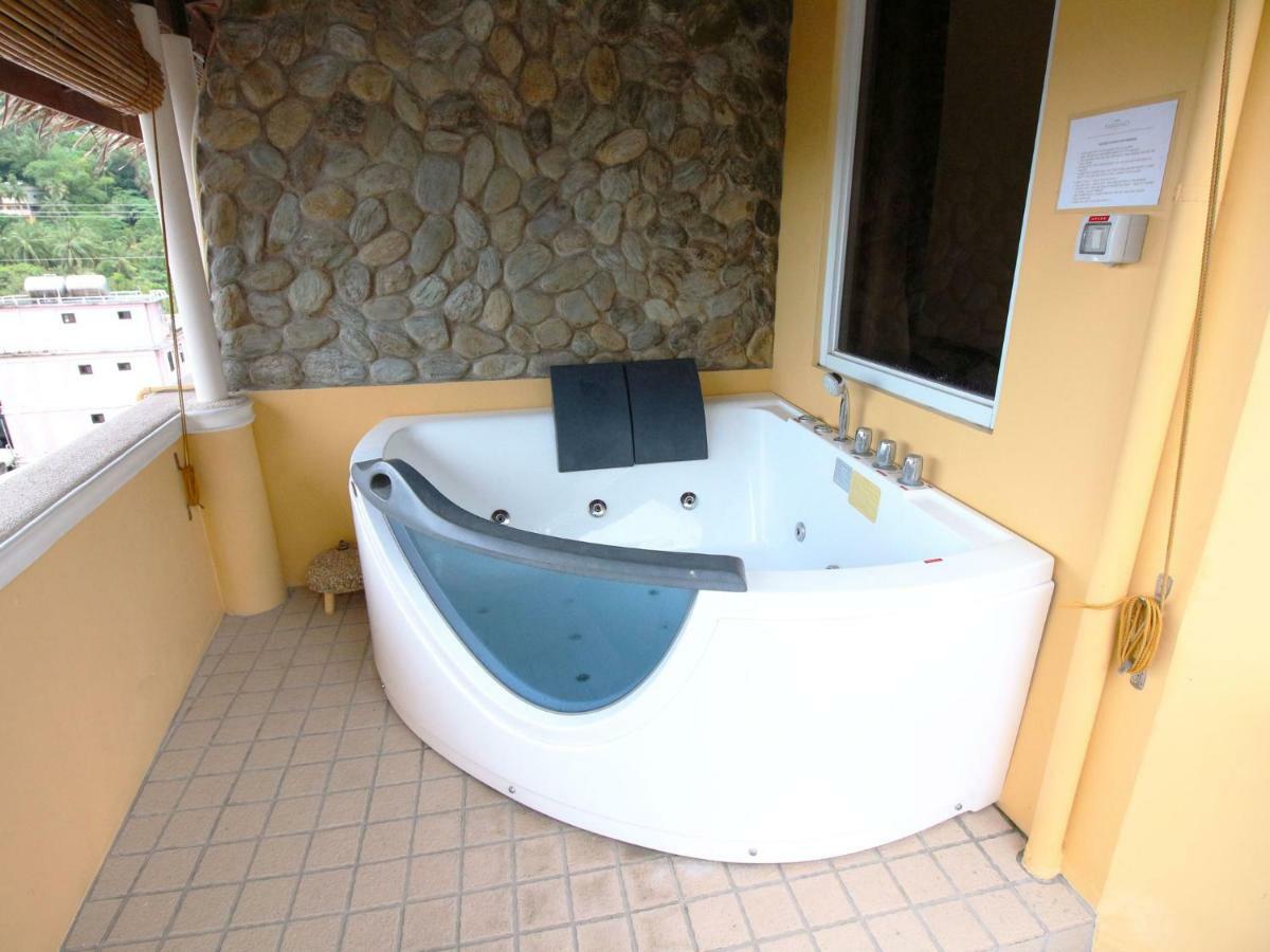 Mermaid Resort And Dive Center Puerto Galera Buitenkant foto