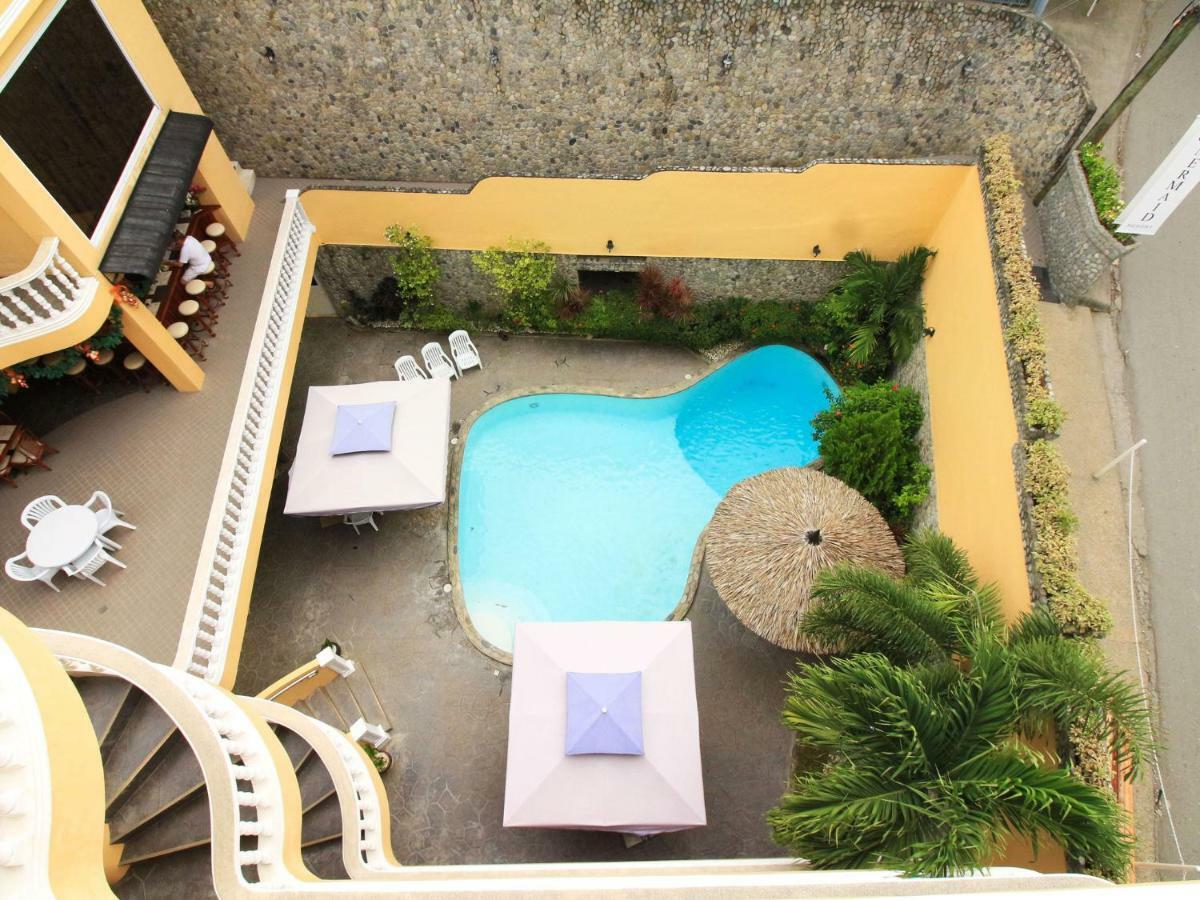 Mermaid Resort And Dive Center Puerto Galera Buitenkant foto